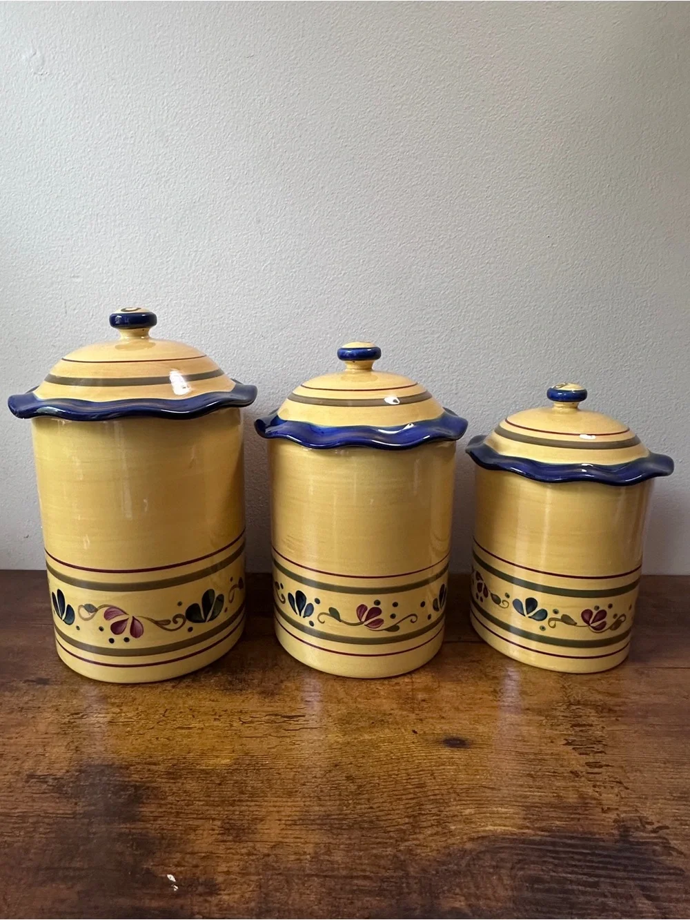 Home & Garden Party Welcome Home Stoneware Canister Set of 3 Jars Lids Yellow